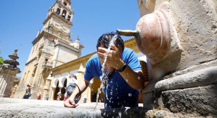 Quince comunidades en España en alerta por altas temperaturas