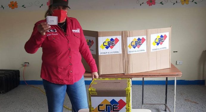 Gobernadora Santaella resaltó participación masiva en internas del Psuv