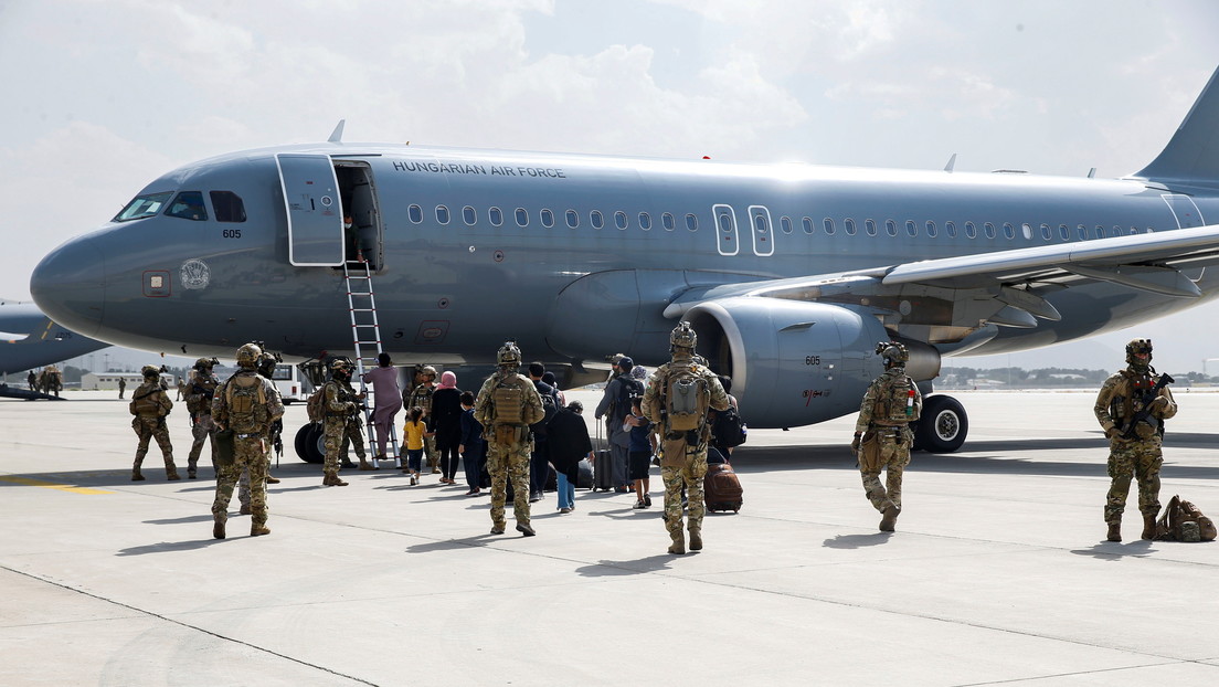 Talibanes culparon a EEUU de las muertes civiles en el aeropuerto de Kabul