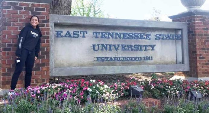 Tenista monaguense Daniela Rivera becada por la East Tennessee State University