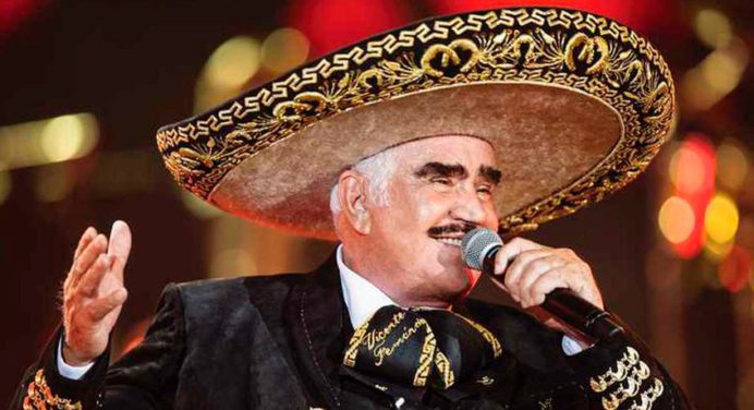 A Vicente Fernández le retiraron el respirador que lo mantenía en terapia intensiva
