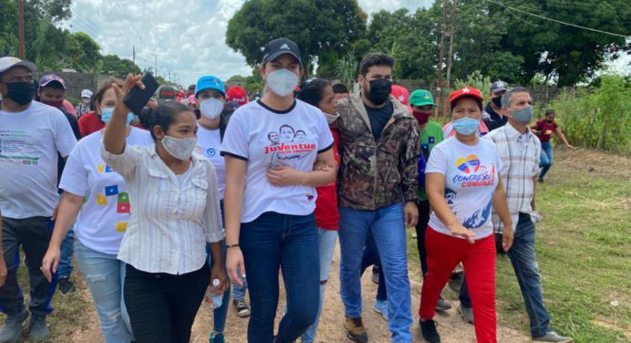 Ana Fuentes realizó abordaje social en la comuna El Rosillo de Maturín