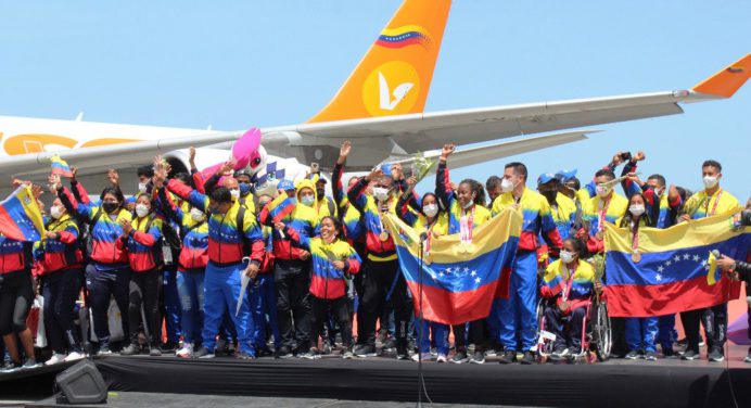 Delegación venezolana llegó al país tras participación en los Juegos Paralímpicos