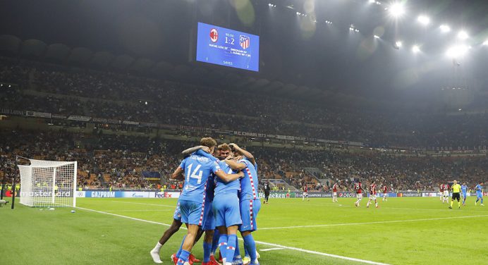 Atlético de Madrid le dio vuelta al partido y golpeó al Milan