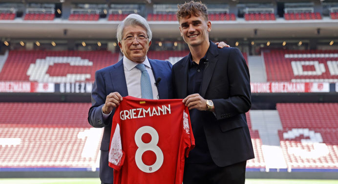 ¡Con nuevo look! Así fue presentado Griezmann en el Atlético de Madrid