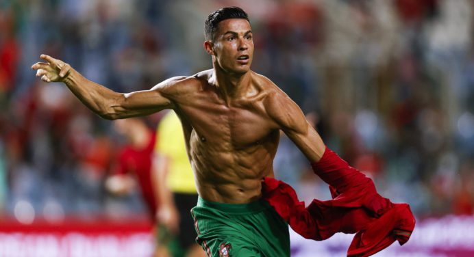 Cristiano Ronaldo se convirtió en el máximo goleador de selecciones