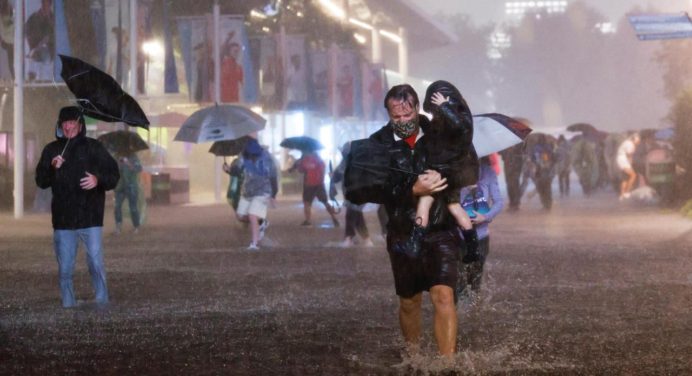 Emergencia en Nueva York por fuertes lluvias