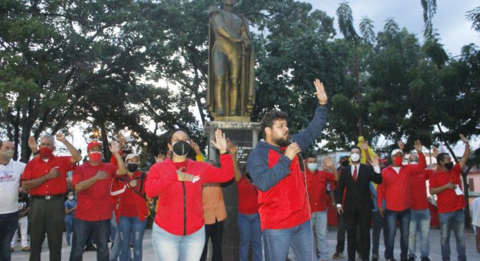 Ernesto Luna juramentó comando de campaña en el municipio Piar