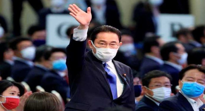 Fumio Kishida gana primarias y será el primer ministro de Japón