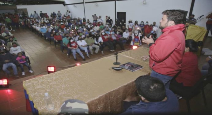 Habitantes de Caripe se activaron a favor de Ernesto Luna y Dalila Rosillo
