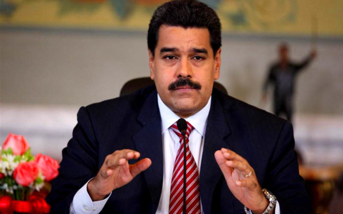 Maduro acusa a Story de querer destruir el diálogo en México