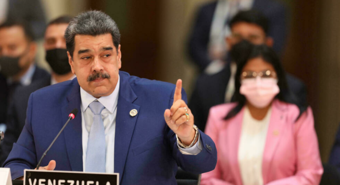 Maduro reta a presidentes de Uruguay y Paraguay a debatir sobre «democracia y libertades»