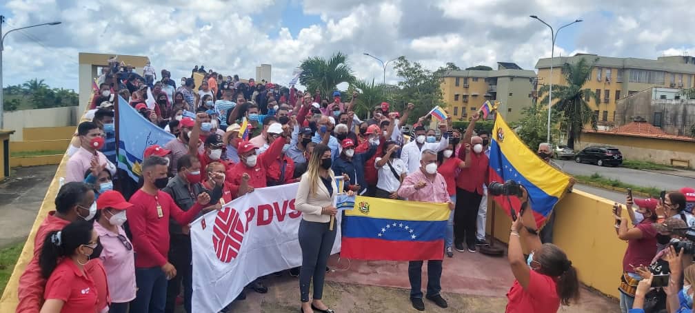 Más de 15 mil votos aportarán profesionales y técnicos en campaña electoral del PSUV