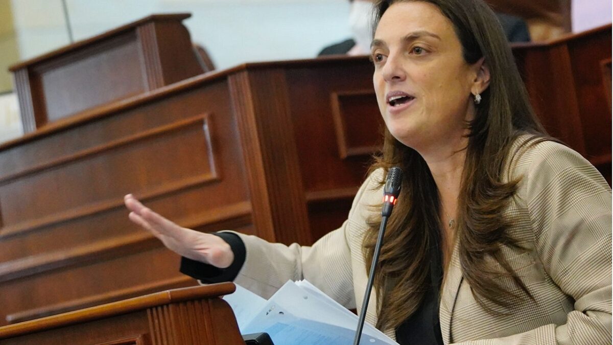 ministra colombiana karen abudinen presento la renuncia irrevocable de su cargo laverdaddemonagas.com karen