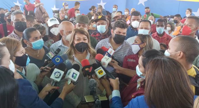 Ministra Santaella arrancó en Monagas plan “Una gota de amor para las escuelas”
