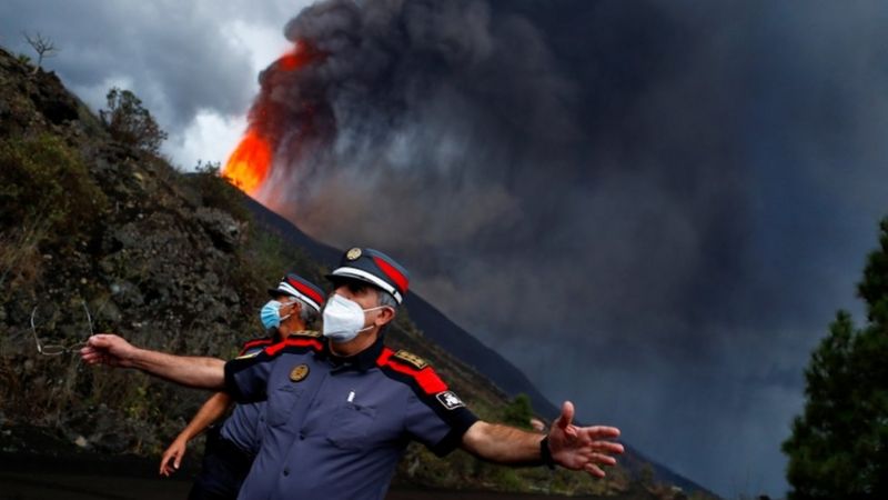 ¡Peligro en Canarias! Nube tóxica del volcán de La Palma es altamente nociva