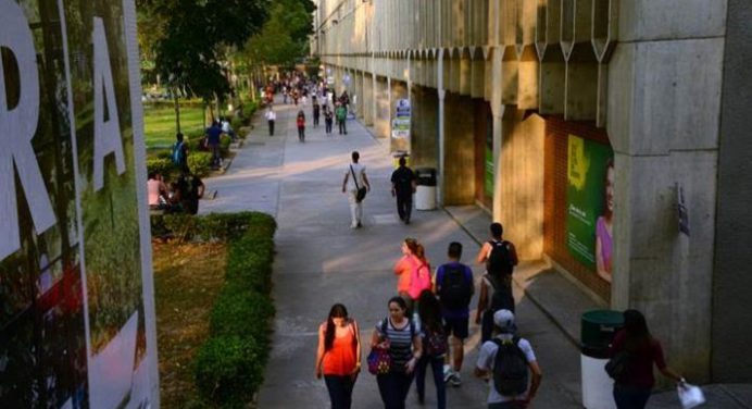 Rectores reportan baja matrícula en universidades públicas y privadas de Venezuela