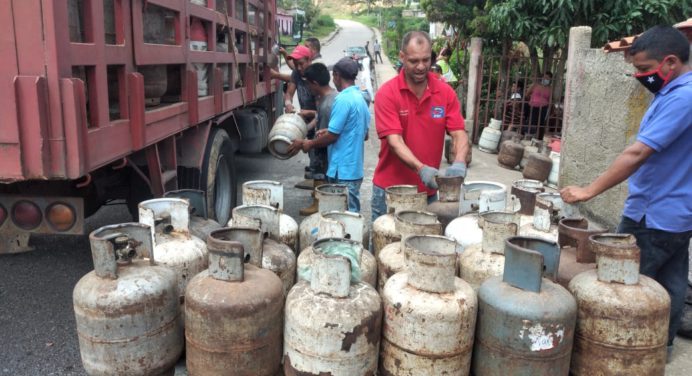 623 familias atendidas por Gasmaca durante jornada integral en Caripe