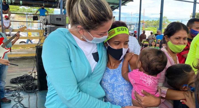 Ana Fuentes está comprometida con el futuro de los niños de Maturín