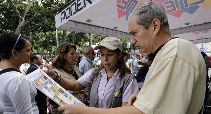 CNE comenzó las ferias electorales en todo el país