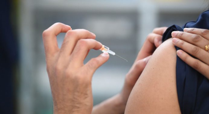 Colombia autoriza ensayos de candidata a vacuna contra la covid de Inovio