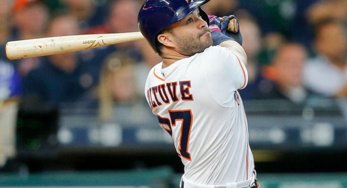 Con Altuve como figura, Houston se quedó con el primero de la serie