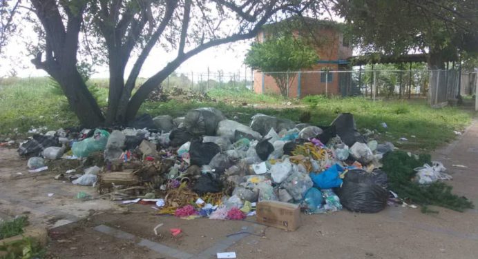 En Los Guaritos IV y en La Puente claman por una Maturín más limpia