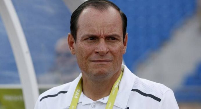 ¡Escándalo! Jugadoras denuncian a Kenneth Zseremeta por abuso sexual