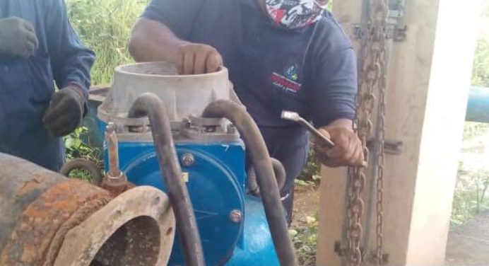 Instalan bomba sumergible de 58 hp en la captación de la planta Bajo Guarapiche