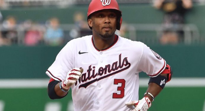 Alcides Escobar renovó su contrato con los Nacionales de Washington