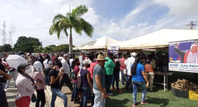 Más de 200 familias atendidas en feria impulsada por los candidatos del psuv