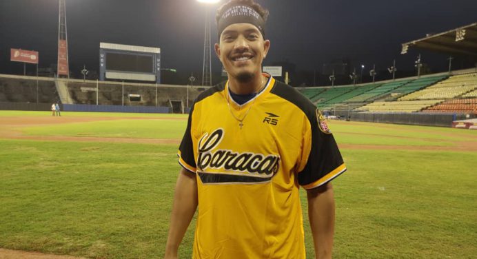 Monaguense Romer Cuadrado ya entrena con los Leones del Caracas