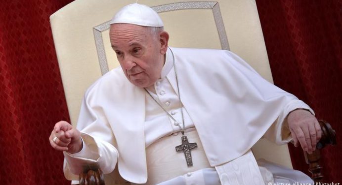 Papa Francisco siente «vergüenza» por abusos de la Iglesia