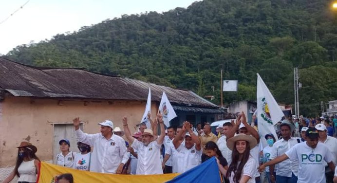 Partido Centro Democrático respalda a Johel Orta