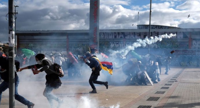 Policía colombiana dio a protesta social tratamiento de guerra