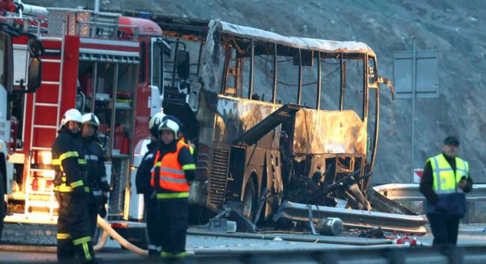 Accidente de autobús en Bulgaria deja al menos 46 personas fallecidas