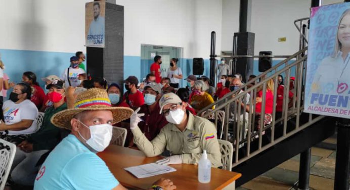 Ana Fuentes gestionó atenciones oftalmológicas para maturineses