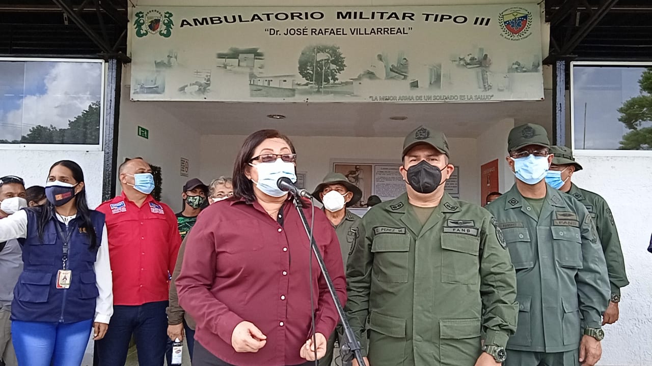 Atendidas tropas militares en jornada de asistencia médica y social en Fuerte Paramaconi