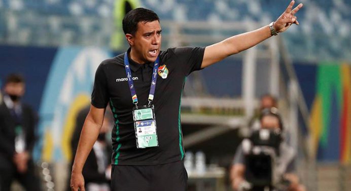 César Farías fue amenazado y pone en duda su continuidad con Bolivia
