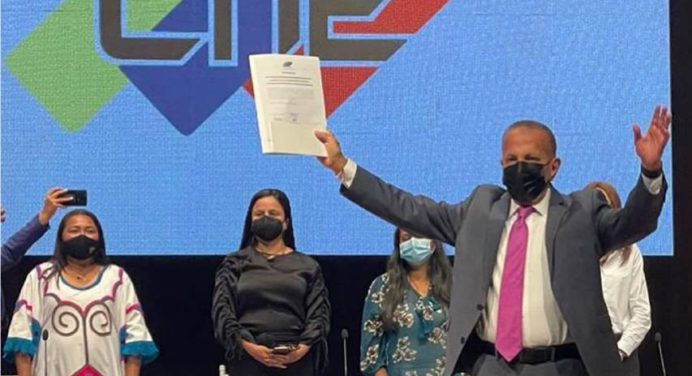 CNE proclamó a Manuel Rosales como gobernador del Zulia