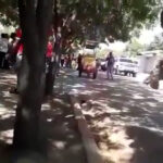colectivos disparan en centro de votacion en el estado zulia video laverdaddemonagas.com video 1