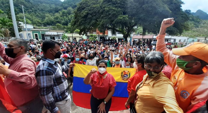 Dalila Rosillo recibió acreditación como alcaldesa de Caripe
