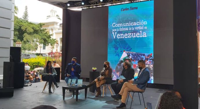 En la Filven se realizó el bautizo del libro “Comunicación para la Defensa de la Verdad en Venezuela”