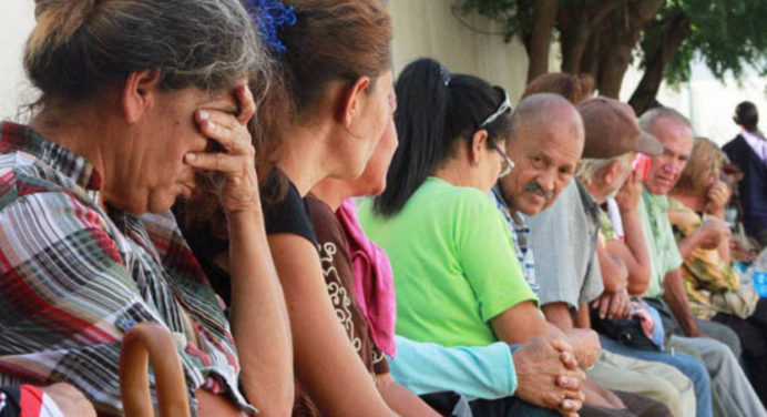 Entérese de cuánto cobrarán hoy los pensionados y jubilados