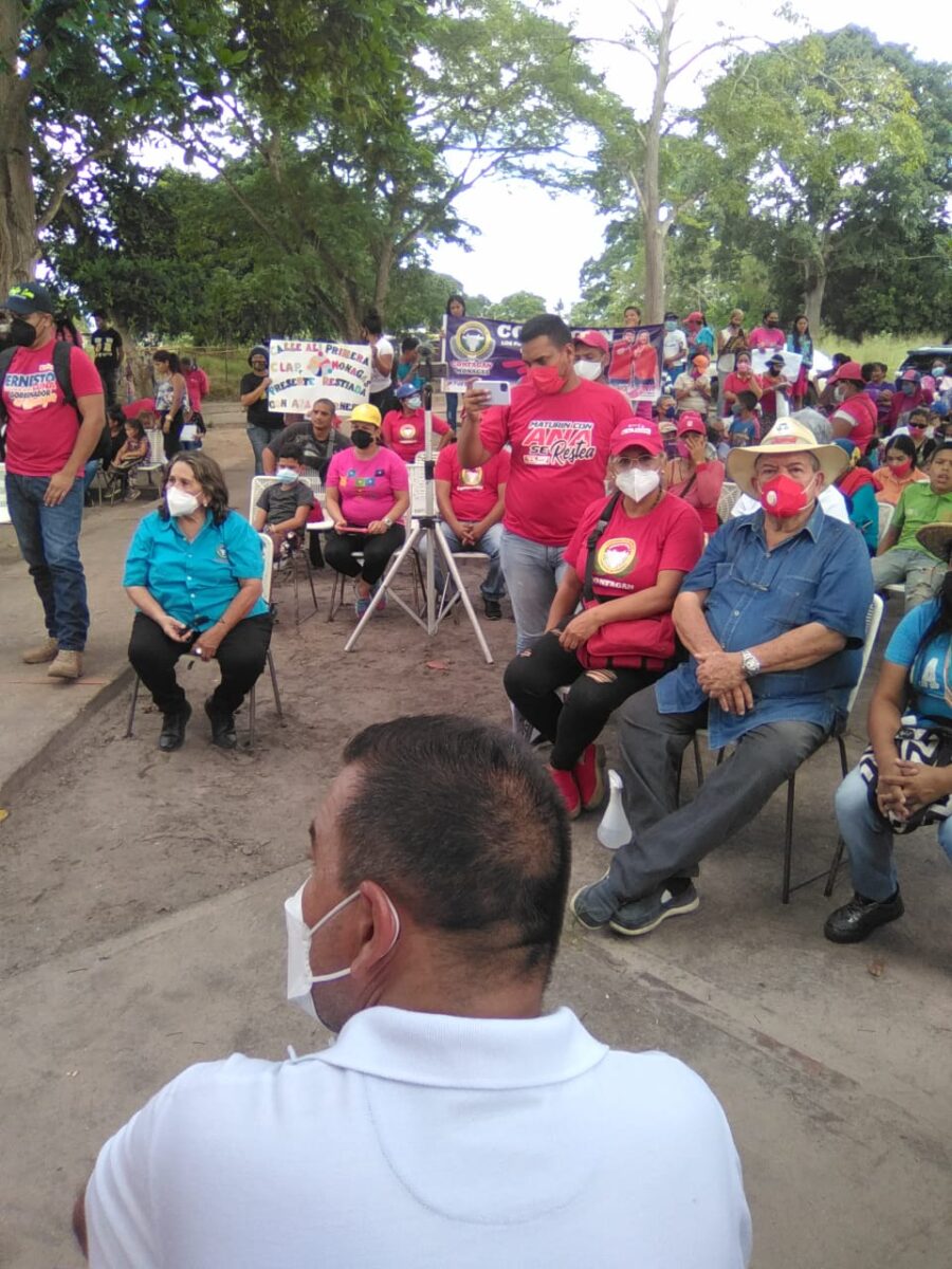 Ernesto Luna, abanderado del PSUV entregará autobús a la zona campesina de Aribí