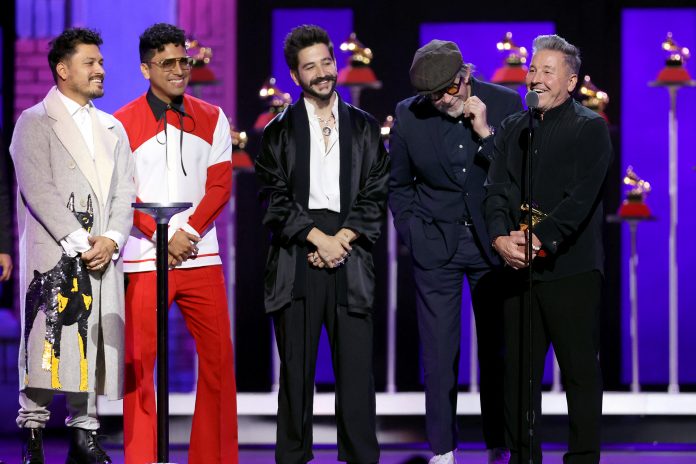Escucha los mejores temas del ganador del Latin Grammy Ricardo Montaner