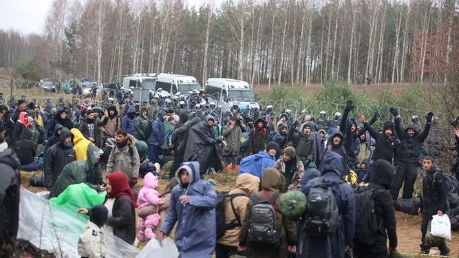 la onu valorara la situacion en la frontera bielorruso polaca laverdaddemonagas.com miles inmigrantes intentan bielorrusia polonia 1627347878 146851348 667x375 1