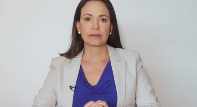 María Corina Machado pide cambiar el liderazgo de la oposición