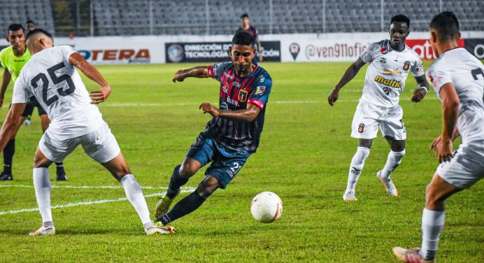Monagas SC recibe hoy al Caracas FC en el Monumental