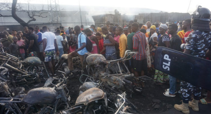 Sierra Leona: Al menos 92 fallecidos tras explosión de deposito de combustible